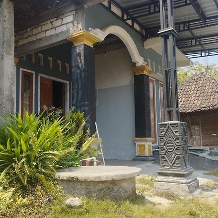 Hellsel Homestay Lamongan Luaran gambar