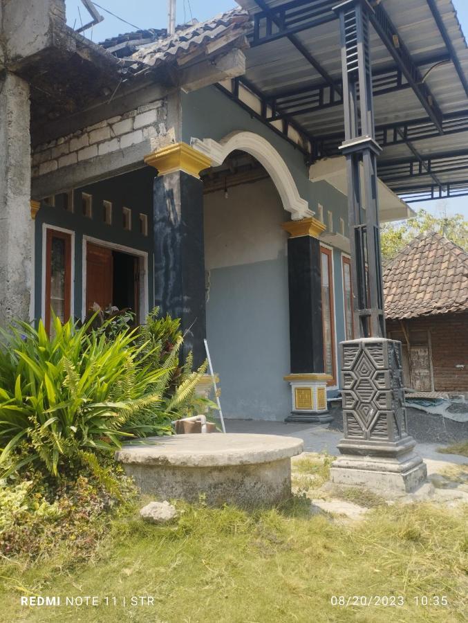 Hellsel Homestay Lamongan Luaran gambar